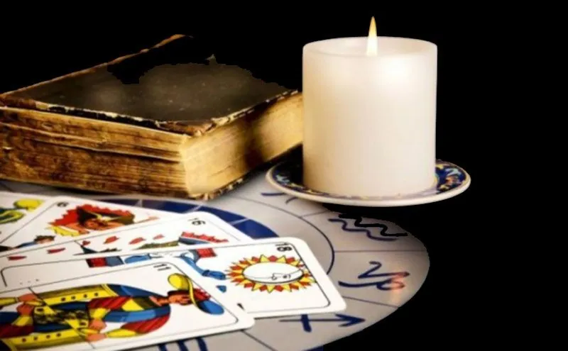 Consulta telefónica tarot 806